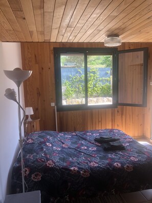 2 chambres, lit parapluie, Wi-Fi gratuit, draps fournis