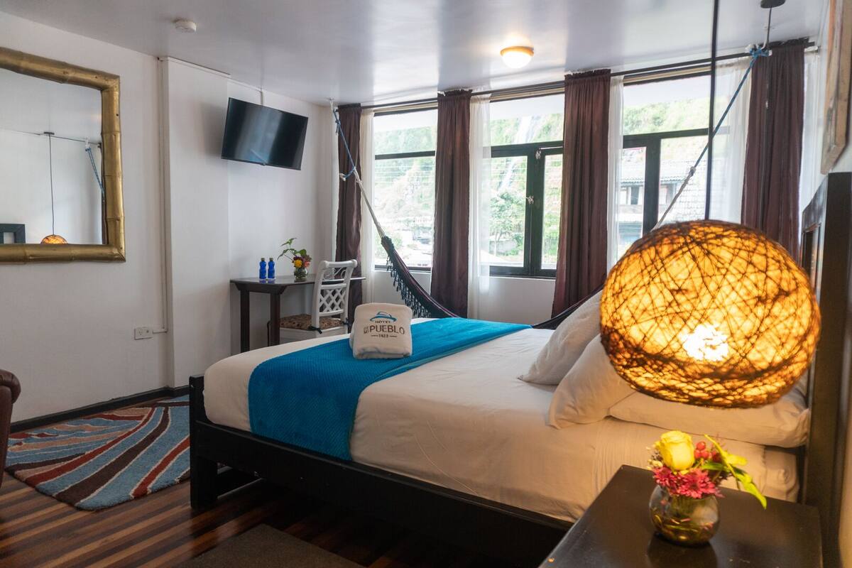 Standard Double Room | Desk, free WiFi, individually decorated, individually furnished