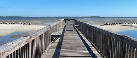 Sun-loungers, beach towels
