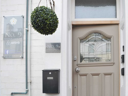Apartment 1 - UK44165