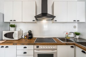 Fridge, microwave, oven, dishwasher