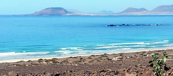 Dama de Famara-las Mejores Vistas de la Playa!