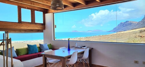 Dama de Famara-las Mejores Vistas de la Playa!