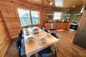 Dining - Remodeled 4 bedroom home in Good Hart close to Lake Michigan beaches (Harbor Springs)