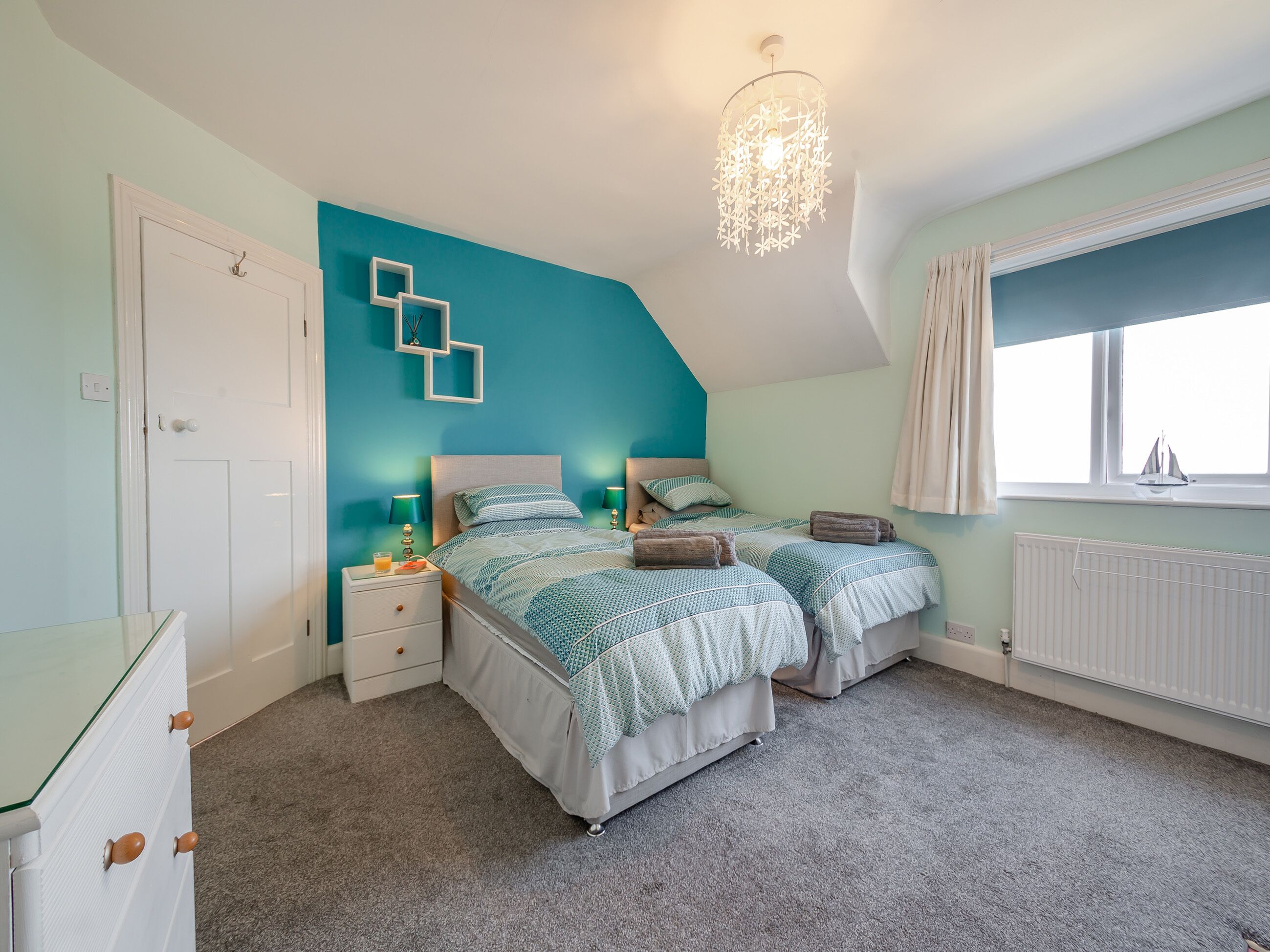 4 bedrooms, free WiFi, bed sheets