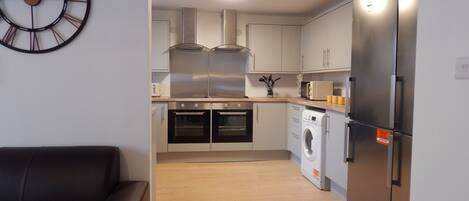 Premier Double Room | Shared kitchen facilities