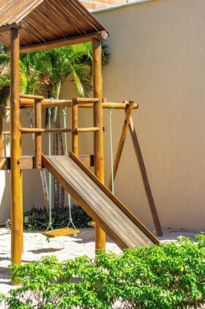 Children’s play area – indoor - Pousada Obah Village (Cruz)