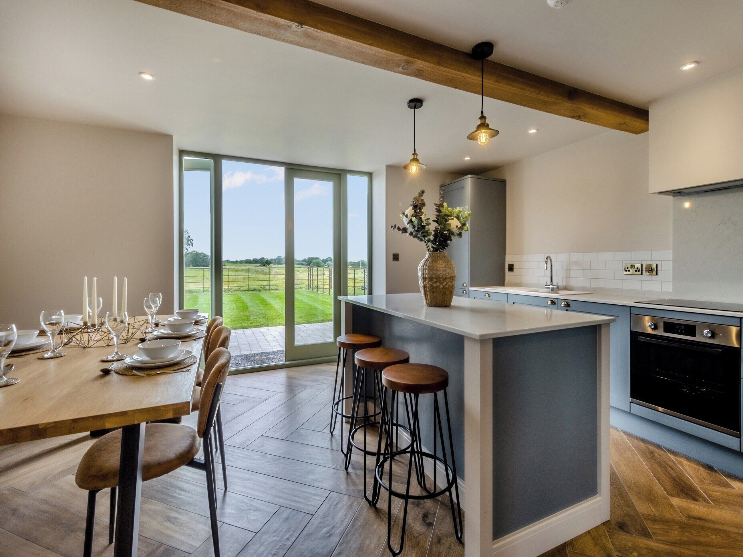 Dishwasher, highchair