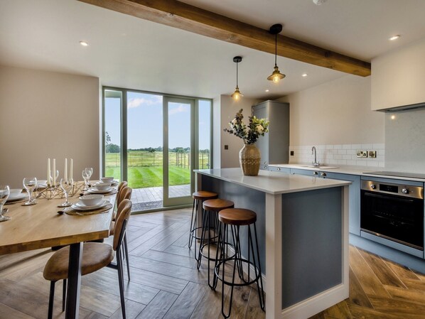 Dishwasher, highchair