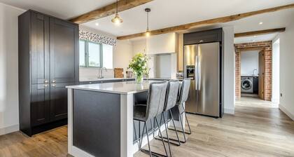 4 bedroom accommodation in Betton Strange, near Shrewsbury