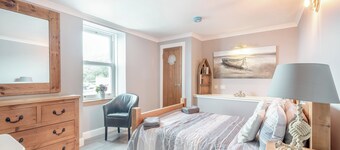 Harbour View - UK44111