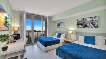 1 Schlafzimmer, Schreibtisch, Bügeleisen/Bügelbrett, Reisekinderbett