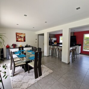 تناول الطعام