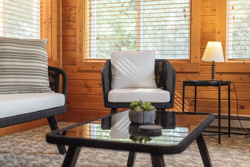 Right near the lake! Single-level home with backyard relaxation, pet-friendly!