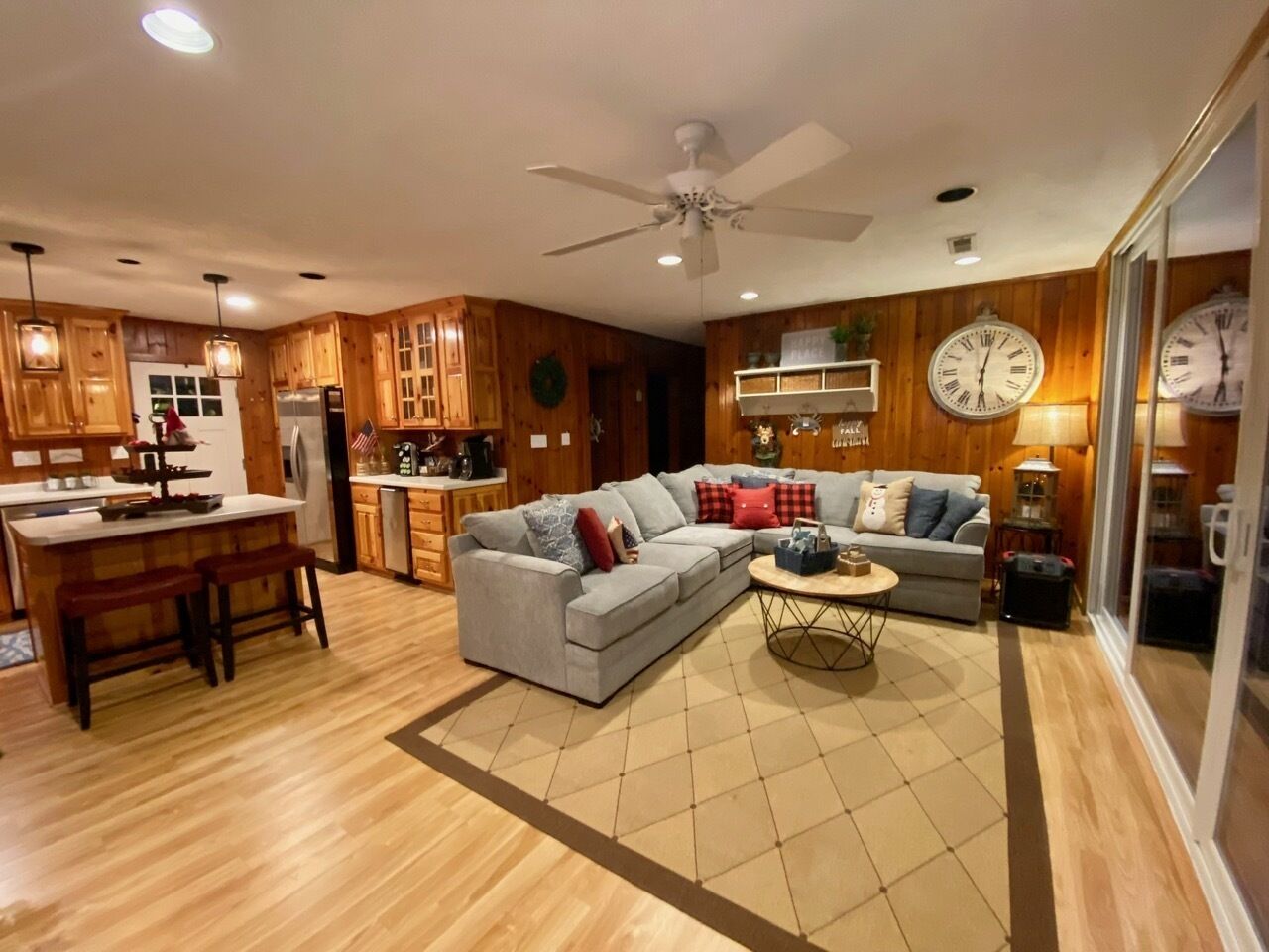 Smart TV, table tennis, computer monitors