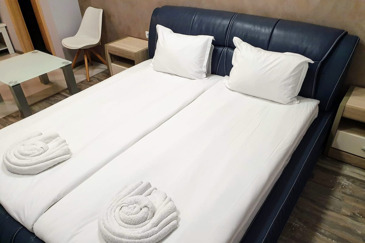 Comfort tweepersoonskamer | Individueel gedecoreerd, individueel gemeubileerd