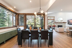 تناول الطعام