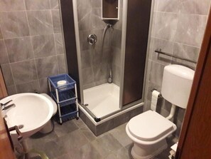 Shower, hair dryer, towels - Apartments Kozino - Two Bedroom Apartment (Zaton)