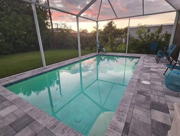 Outdoor pool, a heated pool