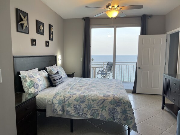 2 chambres, fer et planche à repasser, accès à Internet, literie fournie