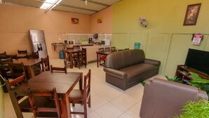 Interior - Nice Place Hostel (La Fortuna)