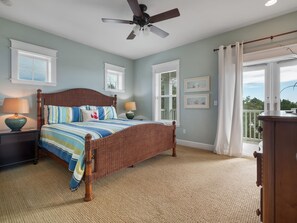 4 bedrooms, iron/ironing board, free WiFi, bed sheets - The Redfish-Sleeps 10, walk to Sea Hag Marina  2 boat slips (Steinhatchee)
