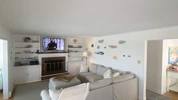 Smart TV, fireplace, printers