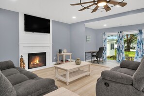 Smart TV y chimenea