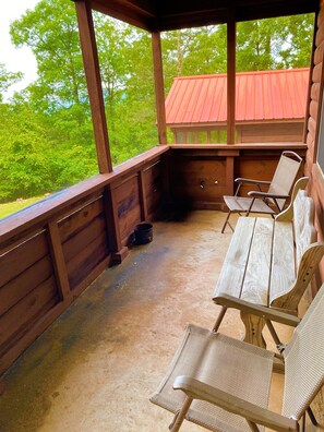 Property grounds - Cozy Cabin Lures from all Anglers (Mena)