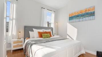 1 habitación, escritorio, tabla de planchar con plancha y wifi gratis