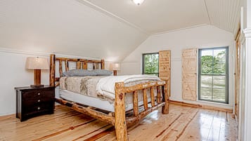 5 bedrooms, iron/ironing board, free WiFi, bed sheets