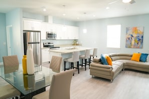 Villa Business | 4 dormitorios y wifi gratis