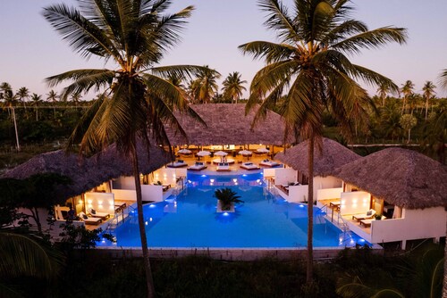 MKNI Hotel - Ikaika Makani Experience