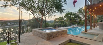 Lake Travis House w/ Private Dock, Pool & Hot Tub!