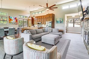 TV, fireplace - Lake Travis House w/ Private Dock, Pool & Hot Tub! (Leander)