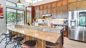 Refrigerador, microondas, parrilla de estufa y lavavajillas