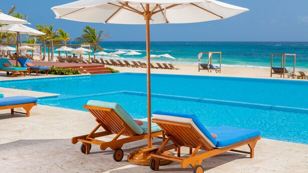 Outdoor pool - Luxury Condo Cana BAY 1 Club Beach (Punta Cana)