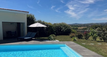 Gite "bambou" Avec Piscine