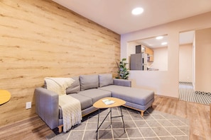 Apartment, 2 Bedrooms | Living area