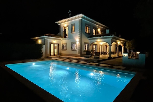 Enjoy the illuminated glory while soaking in the tranquil atmosphere.