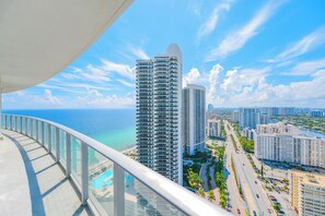 Luxury-Apartment, 2  Schlafzimmer, Stadtblick | Blick auf die Stadt