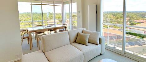 Smart TV, fireplace, printers