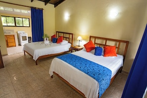Villa, 2 Doppelbetten, Nichtraucher | 1 Schlafzimmer, kostenloses WLAN, Bettwäsche