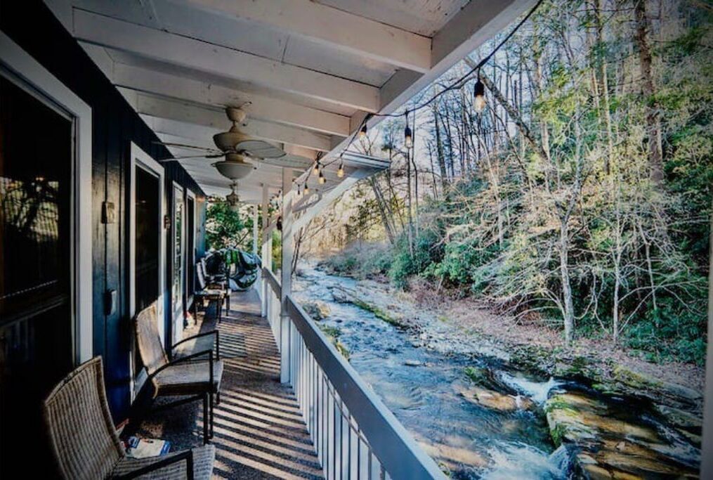 RiverCottage minutes from Chimney Rock & Lake Lure - Hendersonville & Asheville 