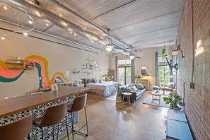 Interior - Fun & Eccentric +Uptown+ Getaway ~ King Studio~ (Charlotte)