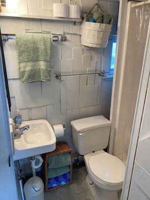 Handtücher, Toilettenpapier