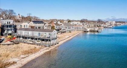 Enjoy easy beach access and awesome bay views as soon as you step out the studio