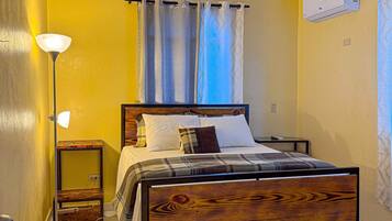 2 slaapkamers, een strijkplank/strijkijzer, gratis wifi, beddengoed