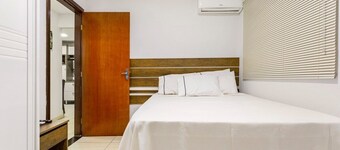 Ap 2 Qts com suíte  Garagem e Elevador