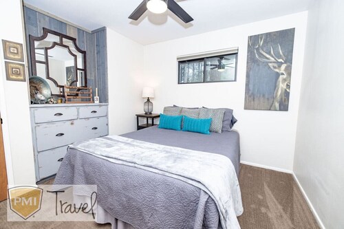 *Getaway in the Pines *Fireplace *BBQ *Peaceful